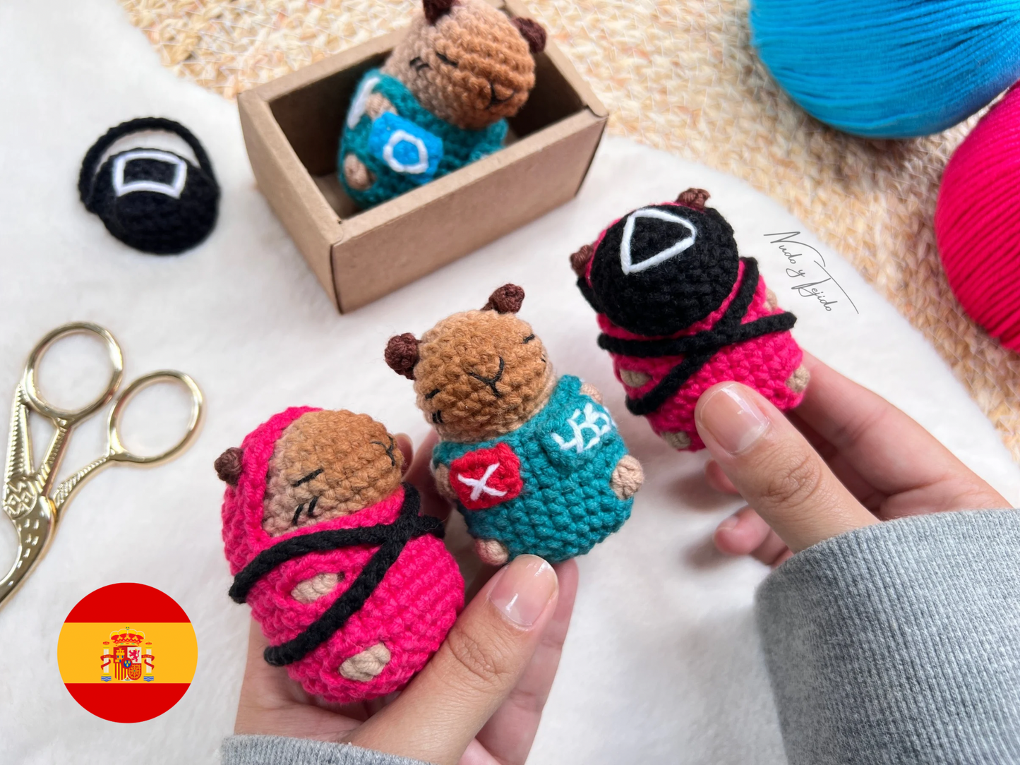 Disfraces Capibara Juego del Calamar Jugador y Guardia Patrón PDF Esp, Port, Ing - Nudo y Tejido